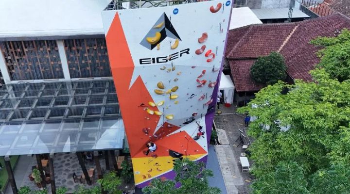 Eiger Climbing Center